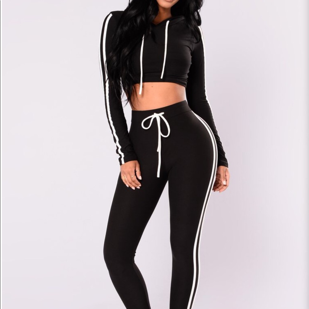 Fashion Nova Track Suit SMALL